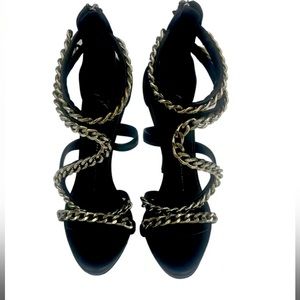 Giuseppe chain heel